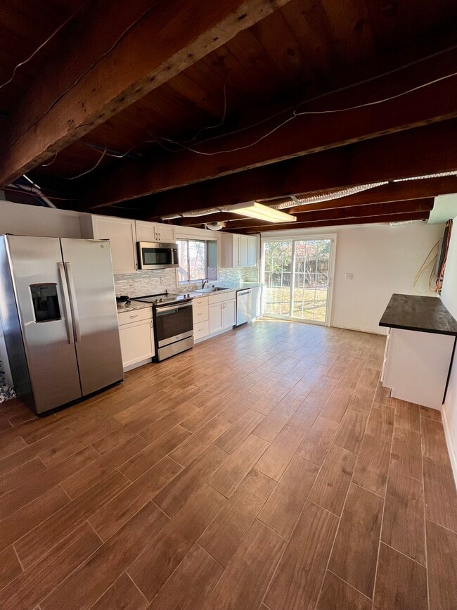 Building Photo - 8442 McCrory Ln Unit 1