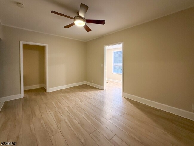 Photo - 36 Cortlandt Pl Unit A