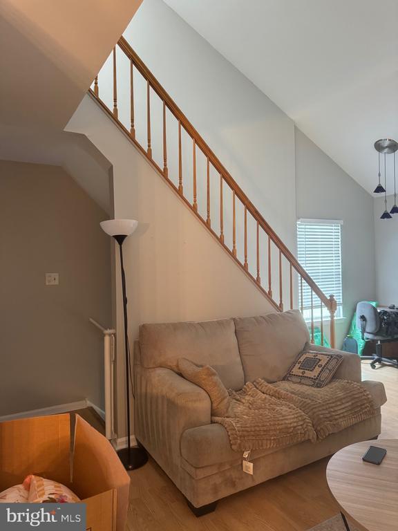 Photo - 408 Firethorne Ct