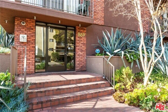 Photo - 869 S Wooster St Unidad 103 Rental