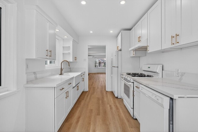 Photo - 242 Claremont Ave