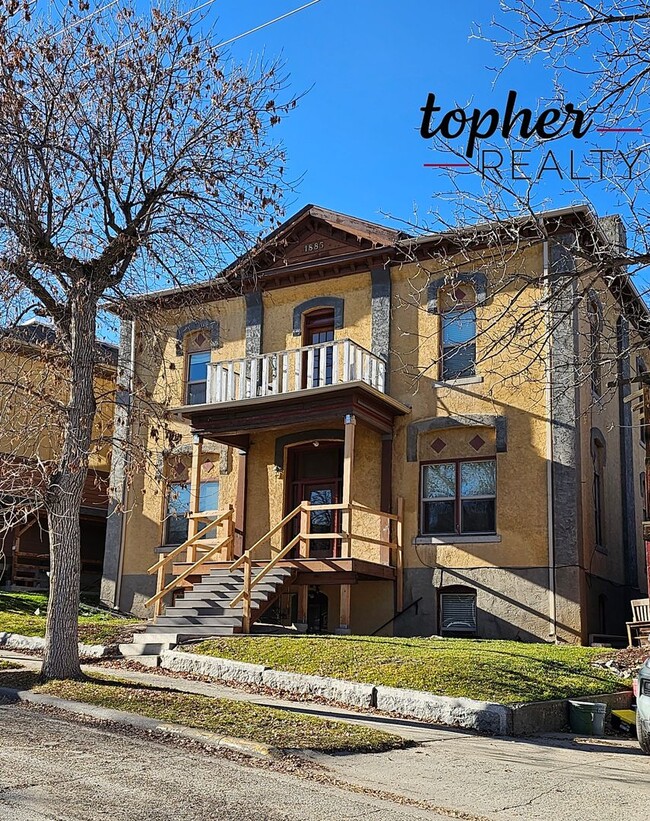 Building Photo - 40 N Benton Ave Unit 3