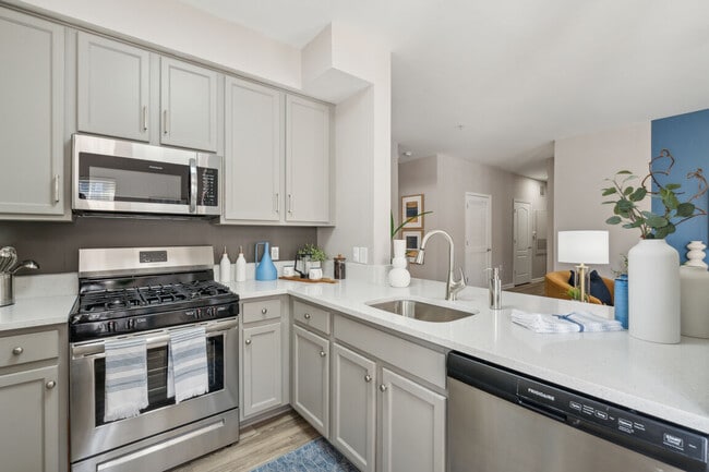 Photo - Riverside Station Apartments