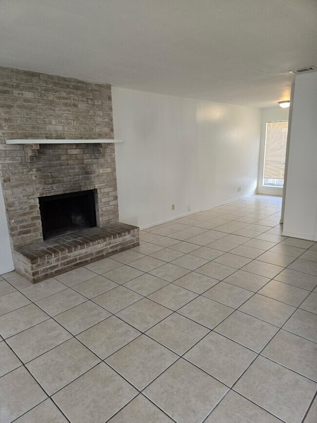 Photo - 127 Regency Ave