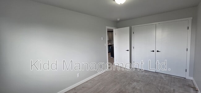 6285-6285 Monterey Rd
