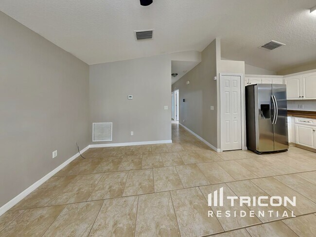 Photo - 5127 Pineland Ave