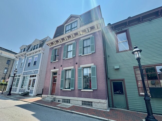 Photo - 953 Pavilion St Unit 2