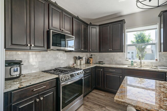 Photo - 1033 Quarry Oak Dr