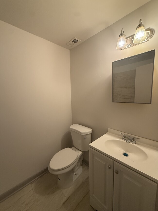 Photo - 1133 43rd St N