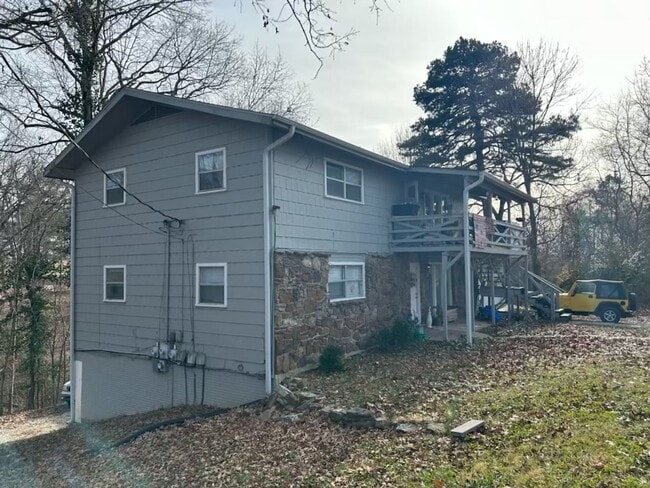 Building Photo - 10 Brig Dean Rd Unit 10 Brig Dean Rd 3