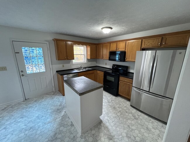 Photo - 2920 Sams Ct