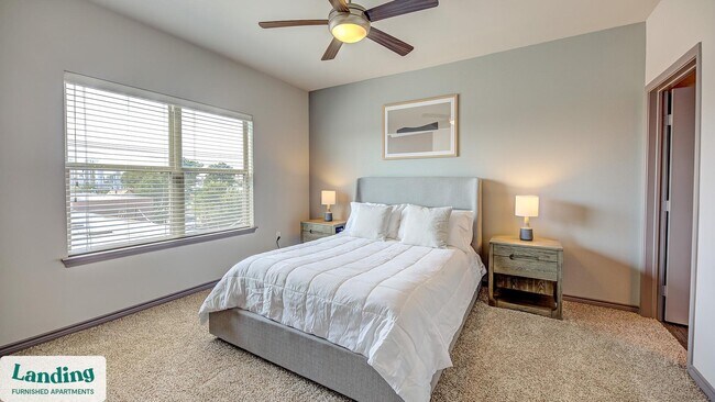 Photo - 650 S Main St Unidad 1350