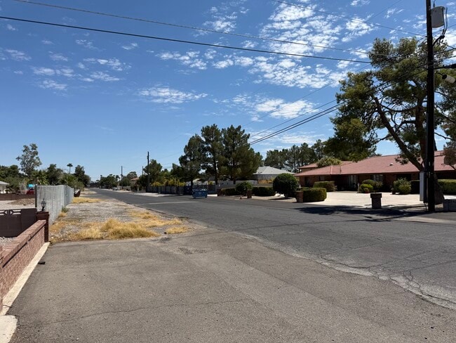 Photo - 6360 Darby Ave Unit Guest House - Casita