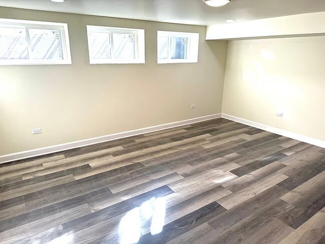 Photo - 10350 Milford St Unit 2G