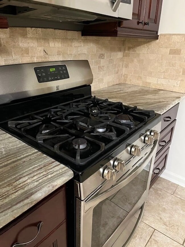 Photo - Beautiful 4 bed home in Excellent Location, in City of St. George minutes from new Woman's Hospital