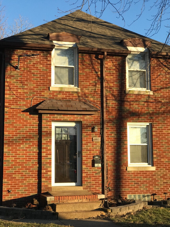 Photo - 102 Kenwood Ln Townhome