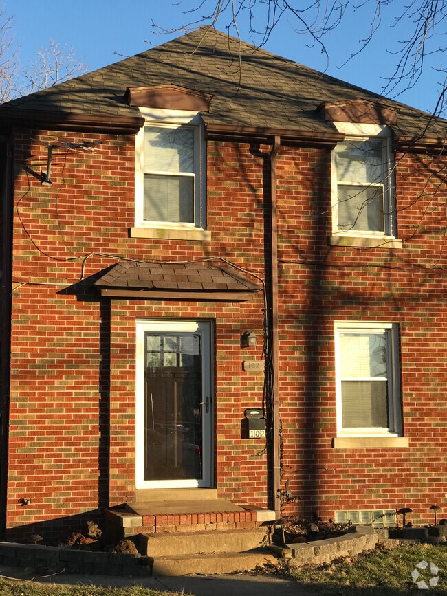 Building Photo - 102 Kenwood Ln Rental