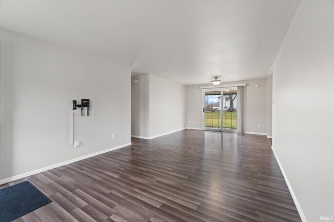 Photo - 3409 Collegiate Ct