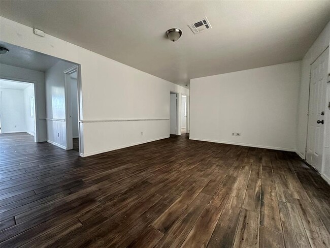 Photo - 3121 Delmar Rd