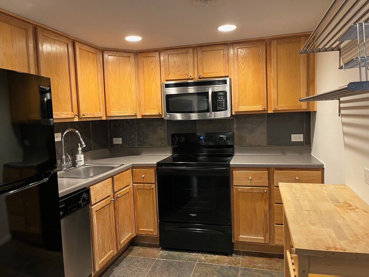 Photo - 2016 Main St Unit 1005