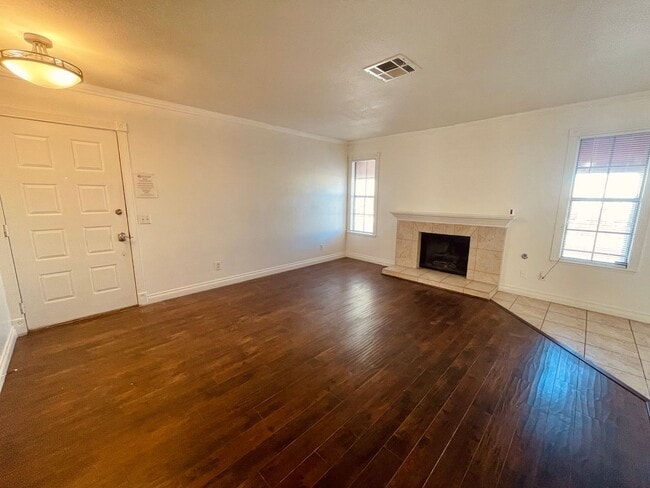 Photo - Centrally located beautiful second story condo in quiet community with tile & vinyl plank floorin...