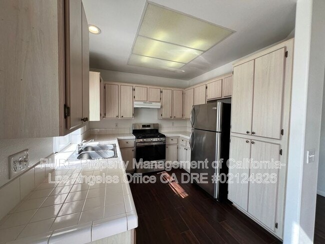 Photo - 22909 S Figueroa St