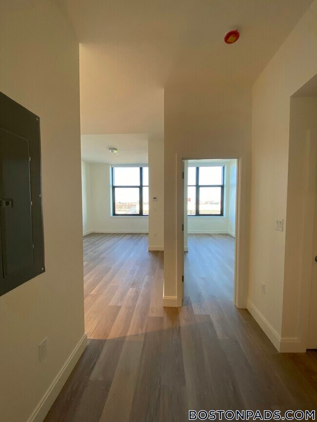 Photo - 1079 Commonwealth Ave Unidad 409