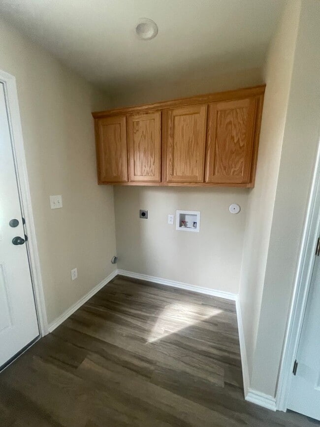 Photo - 1244 14th St SE Unit Suite 01