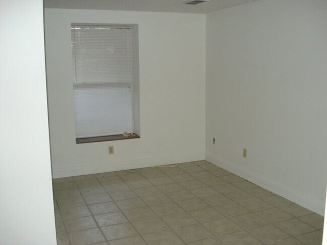 Photo - 1425 S Walnut St
