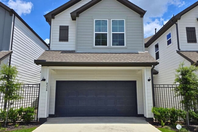 Photo - 8326 Curry Rd Unit ID1228882P