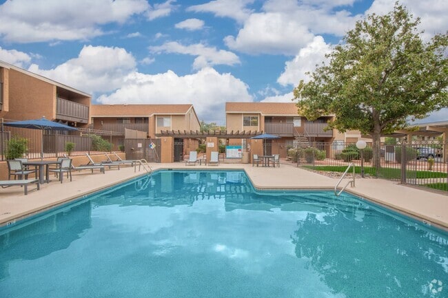Building Photo - Capistrano Rental