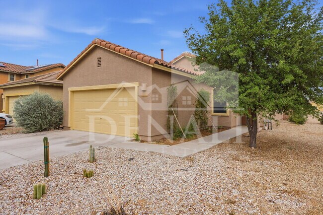 Photo - 584 N Highlands Grove Ln