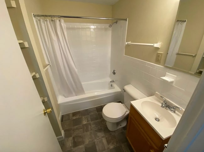 Photo - 1128 Commonwealth Ave Unit 2