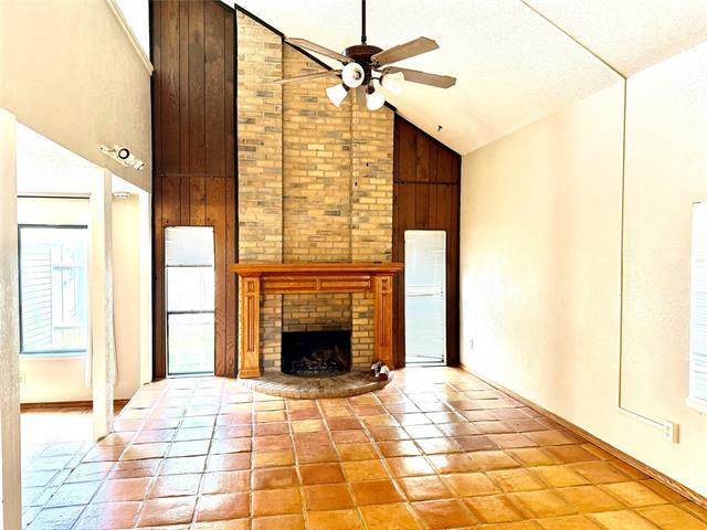 Photo - 3309 Ivanhoe Ln