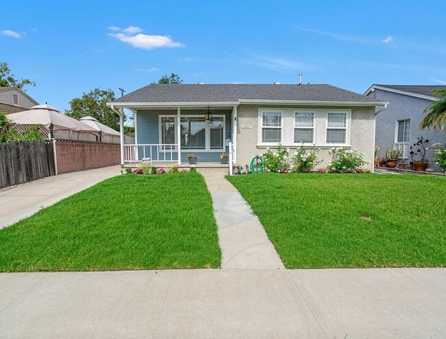 Building Photo - 15017 Bodger Ave