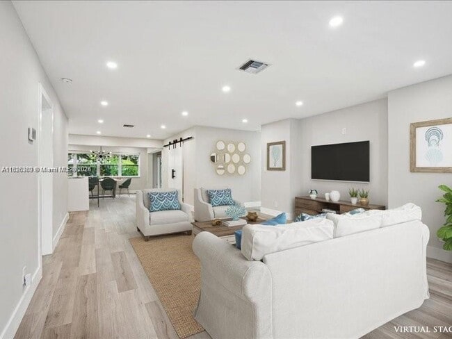 Photo - 2932 NW 8th Ave