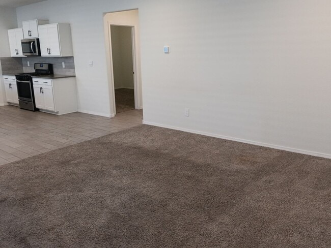 Photo - Beautiful 3 bedroom, 2 bathroom in Rio Rancho! Showings available NOW!