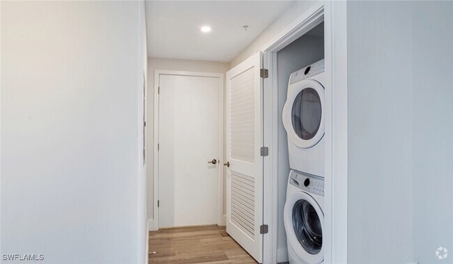 Building Photo - 22980 Vista Edera Cir Unit 2-317 Rental