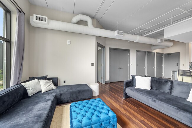 Leonard Luxury Apartments