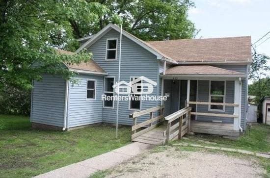 Photo - 415 4th St W House