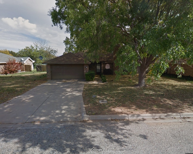 Large 3 bedroom Home in Twin Oaks-Wylie! - Large 3 bedroom Home in Twin Oaks-Wylie!