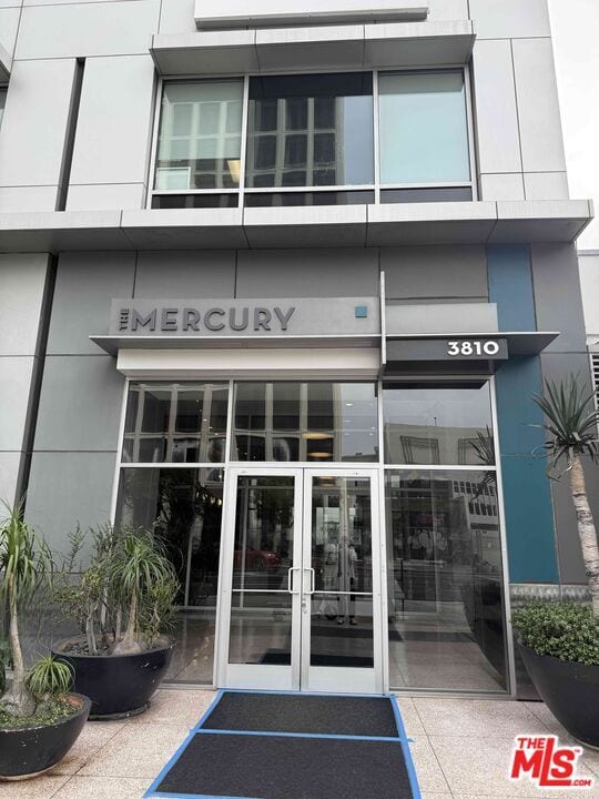 Building Photo - 3810 Wilshire Blvd Unit 1604