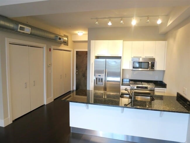 Photo - 154 W 2nd St Unit 313