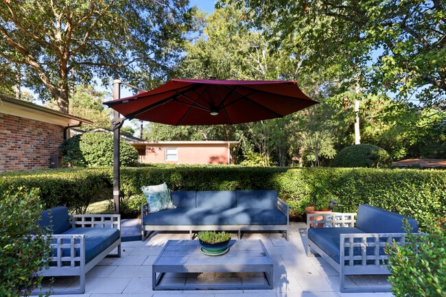 Building Photo - 1312 Dillard St