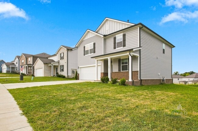 Photo - 163 E Millbrook Dr