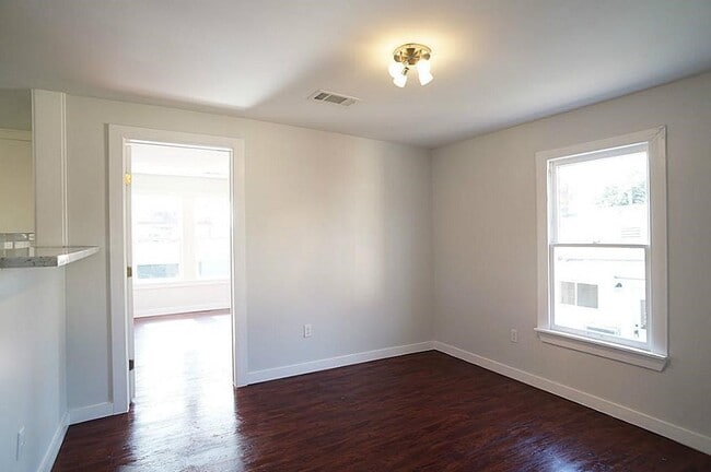 Photo - 4302 Siegel St