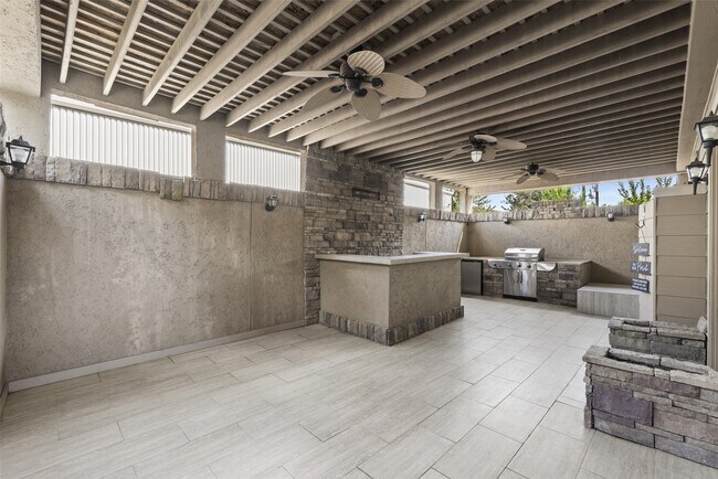 Photo - 2919 Royal Oaks Grove