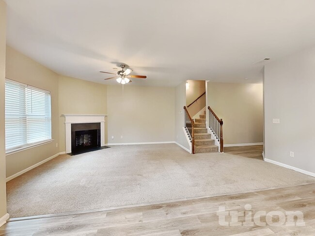 Photo - 1006 Grenier Terrace NE