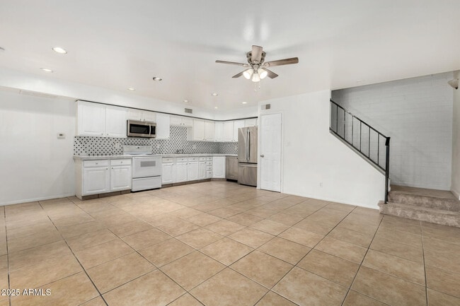 Photo - 8430 N 34th Dr