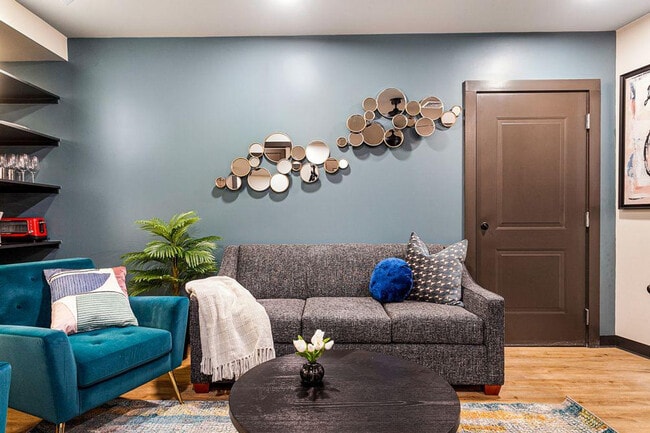 Photo - 611 Commerce St Unit ID1267075P